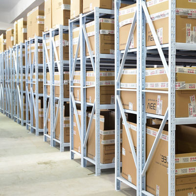 4 Stillages empilháveis das prateleiras